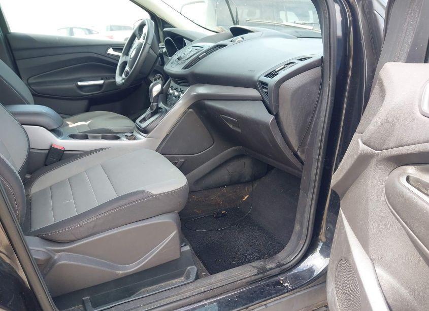 Photo 5 of 2015 Ford Escape SE (VIN 1FMCU9GX8FUA98460)