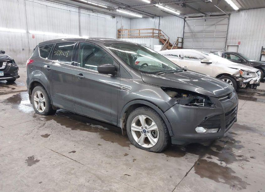 2015 Ford Escape SE (VIN 1FMCU9GX8FUB06850) main photo