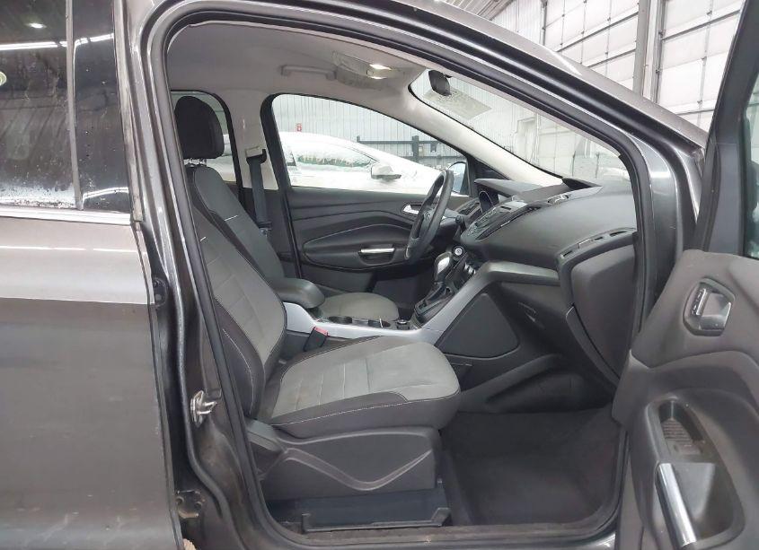 Photo 5 of 2015 Ford Escape SE (VIN 1FMCU9GX8FUB06850)