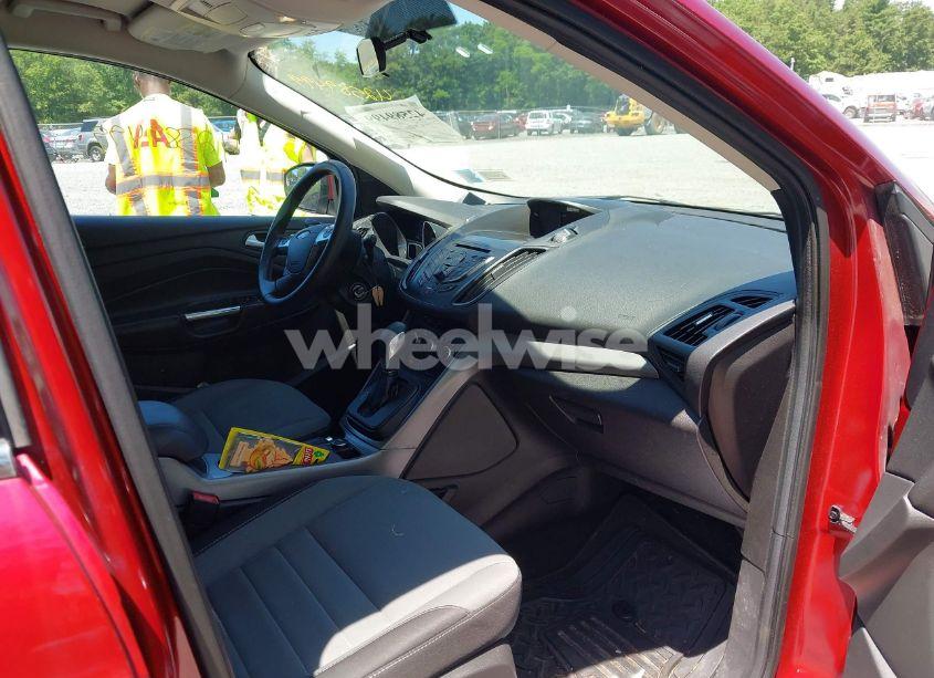 Photo 5 of 2015 Ford Escape SE (VIN 1FMCU9GX8FUB23342)