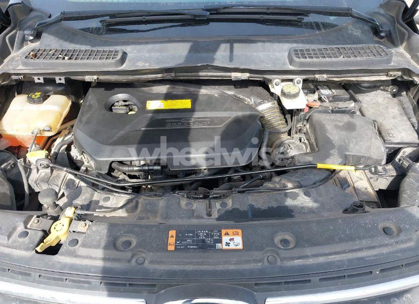 Photo 10 of 2015 Ford Escape SE (VIN 1FMCU9GX8FUB65137)