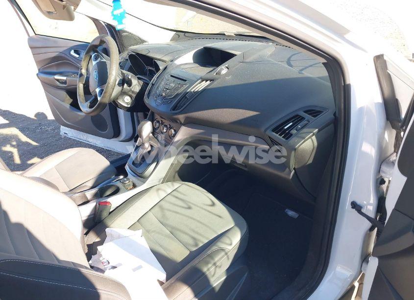 Photo 5 of 2015 Ford Escape SE (VIN 1FMCU9GX8FUB74291)