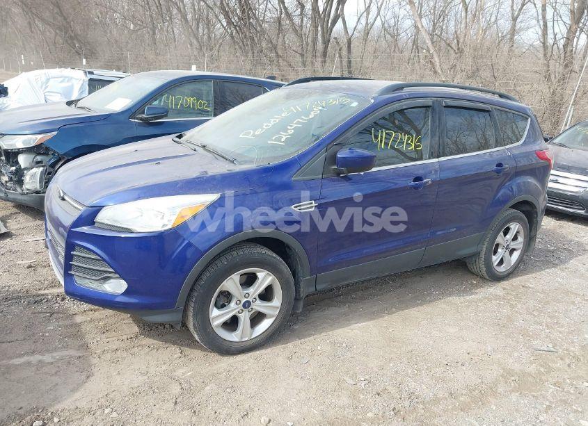 Photo 2 of 2015 Ford Escape SE (VIN 1FMCU9GX8FUB91088)