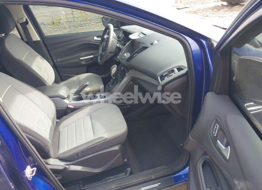 Photo 5 of 2015 Ford Escape SE (VIN 1FMCU9GX8FUB91088)