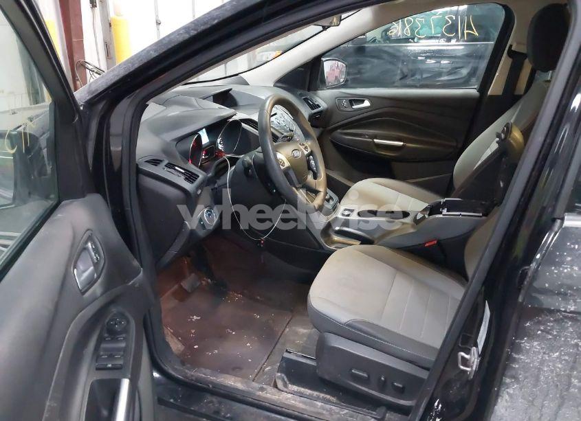 Photo 5 of 2015 Ford Escape SE (VIN 1FMCU9GX8FUC31153)