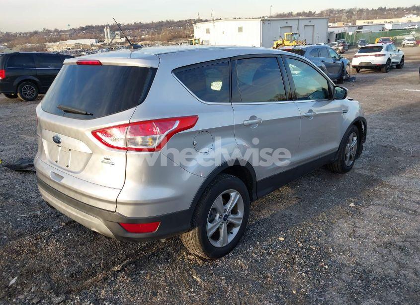 Photo 4 of 2015 Ford Escape SE (VIN 1FMCU9GX8FUC84984)