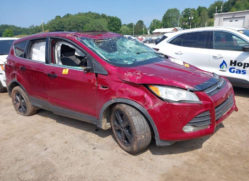 2016 Ford Escape SE (VIN 1FMCU9GX8GUA01274) main photo