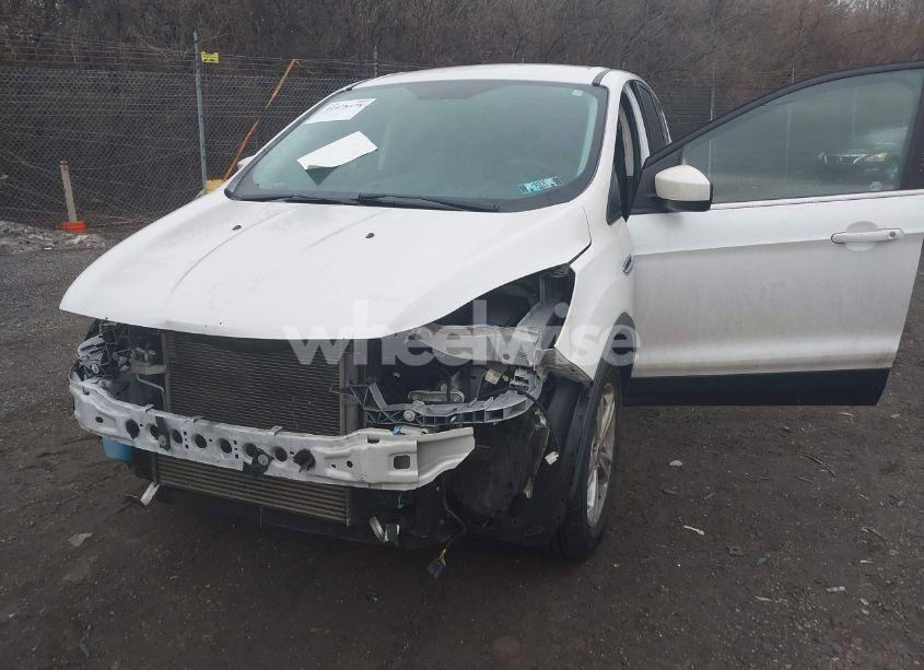 Photo 12 of 2016 Ford Escape SE (VIN 1FMCU9GX8GUA25591)