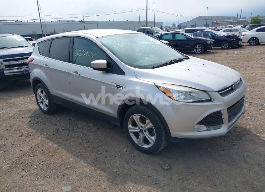 2016 Ford Escape SE (VIN 1FMCU9GX8GUA27471) main photo