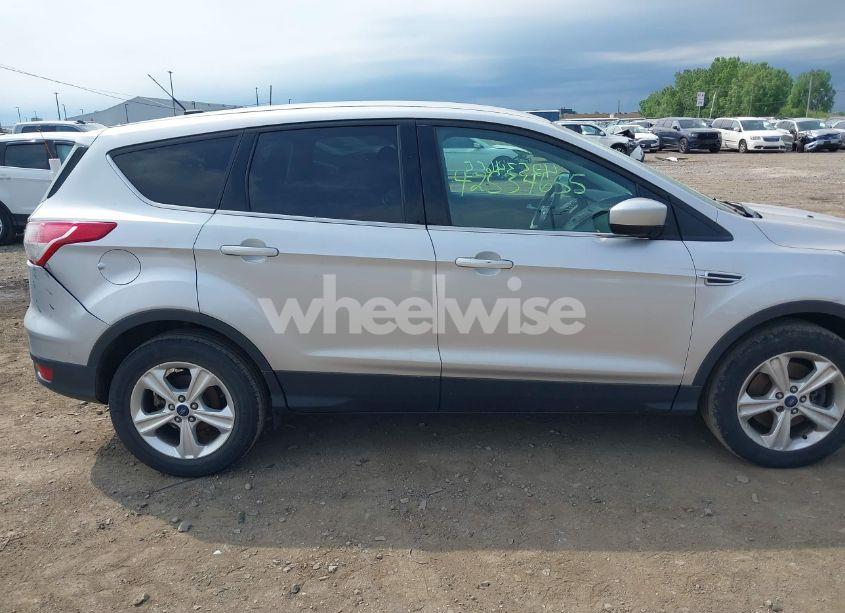 Photo 13 of 2016 Ford Escape SE (VIN 1FMCU9GX8GUA27471)