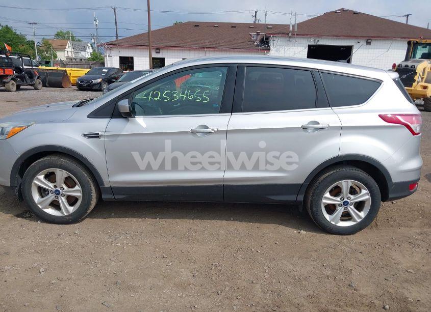 Photo 14 of 2016 Ford Escape SE (VIN 1FMCU9GX8GUA27471)