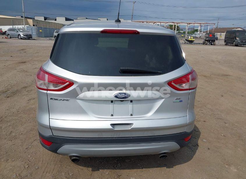 Photo 16 of 2016 Ford Escape SE (VIN 1FMCU9GX8GUA27471)