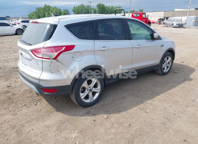 Photo 4 of 2016 Ford Escape SE (VIN 1FMCU9GX8GUA27471)