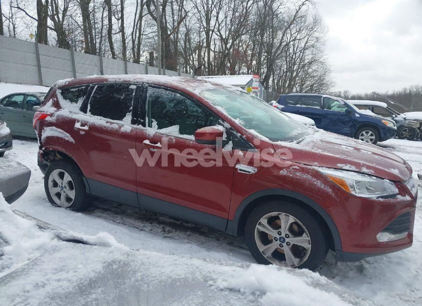 Photo 11 of 2016 Ford Escape SE (VIN 1FMCU9GX8GUA80137)