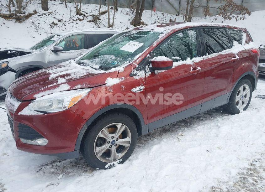 Photo 2 of 2016 Ford Escape SE (VIN 1FMCU9GX8GUA80137)