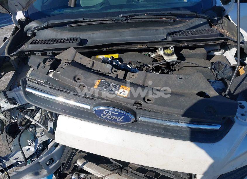 Photo 10 of 2016 Ford Escape SE (VIN 1FMCU9GX8GUA88657)