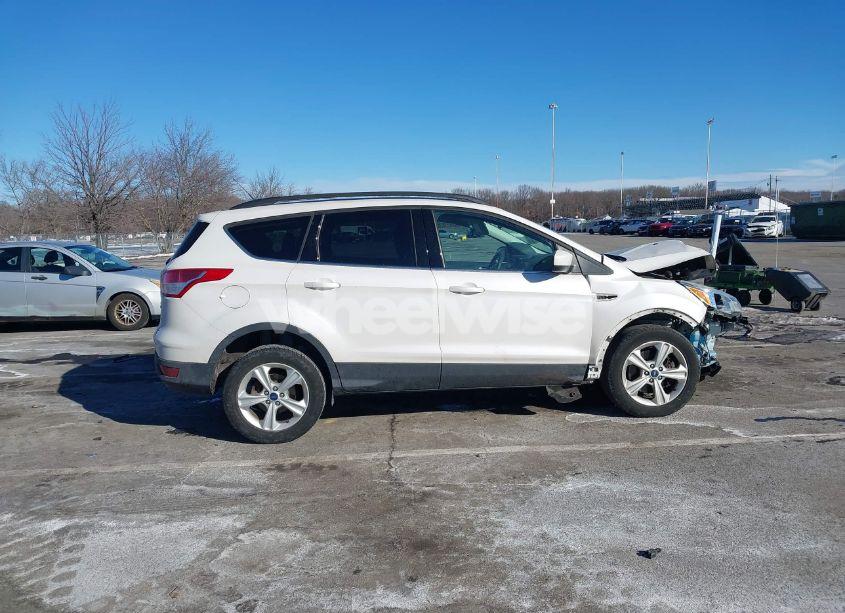 Photo 13 of 2016 Ford Escape SE (VIN 1FMCU9GX8GUA88657)