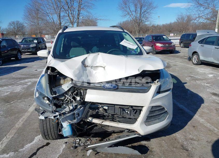 Photo 6 of 2016 Ford Escape SE (VIN 1FMCU9GX8GUA88657)