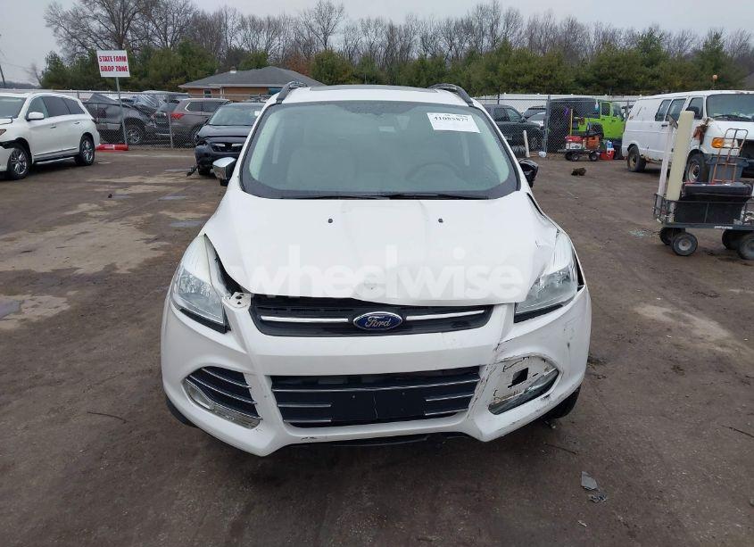 Photo 12 of 2016 Ford Escape SE (VIN 1FMCU9GX8GUA92661)