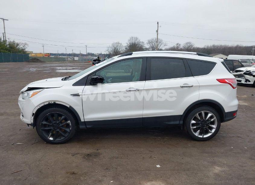 Photo 14 of 2016 Ford Escape SE (VIN 1FMCU9GX8GUA92661)