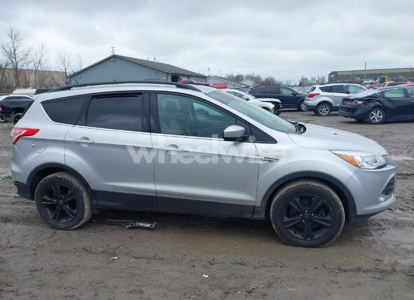 Photo 13 of 2016 Ford Escape SE (VIN 1FMCU9GX8GUB33192)