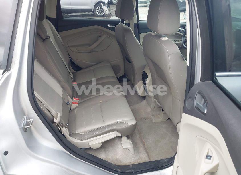 Photo 8 of 2016 Ford Escape SE (VIN 1FMCU9GX8GUB33192)