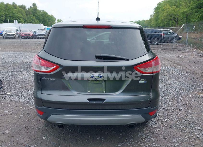Photo 16 of 2016 Ford Escape SE (VIN 1FMCU9GX8GUB42300)