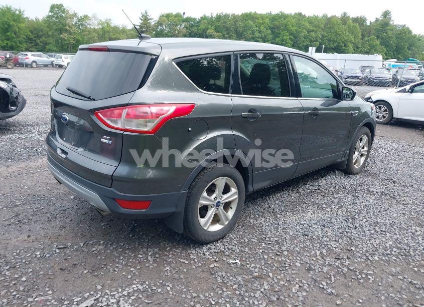 Photo 4 of 2016 Ford Escape SE (VIN 1FMCU9GX8GUB42300)