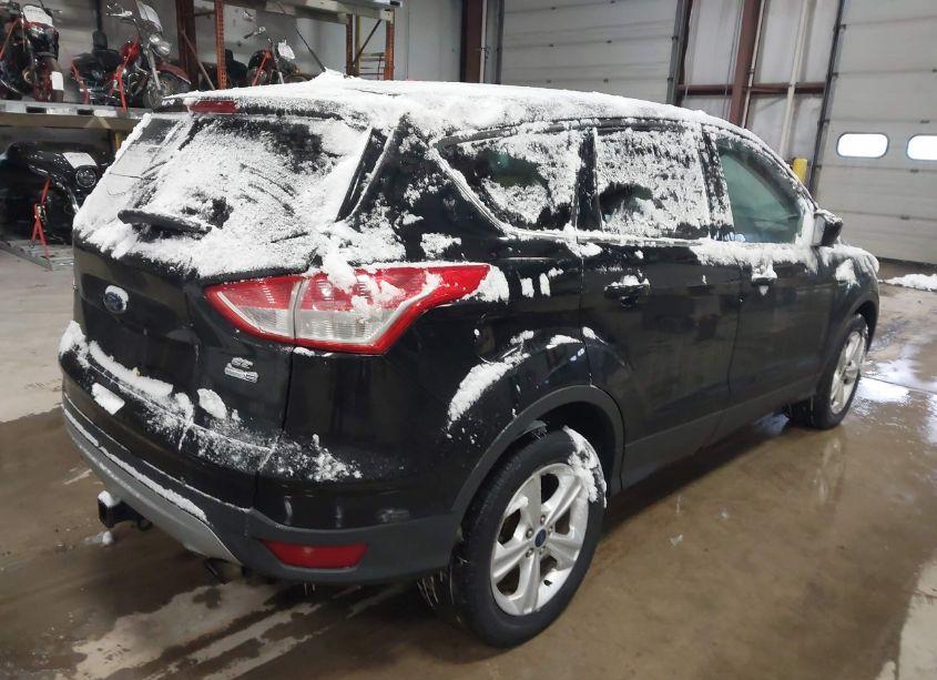 Photo 4 of 2016 Ford Escape SE (VIN 1FMCU9GX8GUB54673)