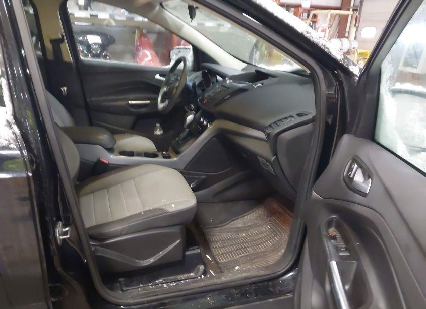 Photo 5 of 2016 Ford Escape SE (VIN 1FMCU9GX8GUB54673)