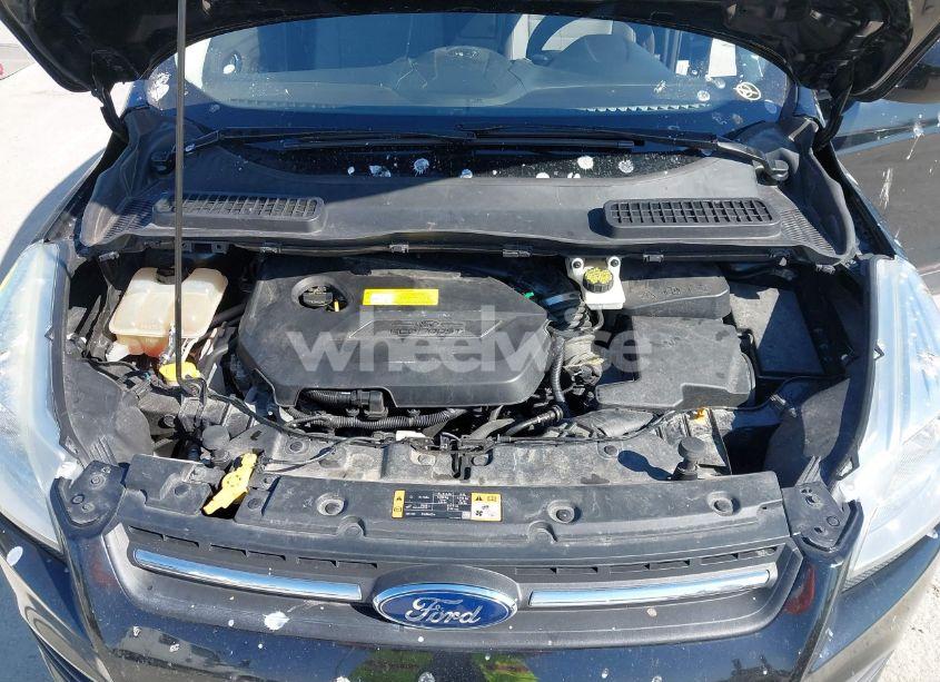 Photo 10 of 2016 Ford Escape SE (VIN 1FMCU9GX8GUB61980)