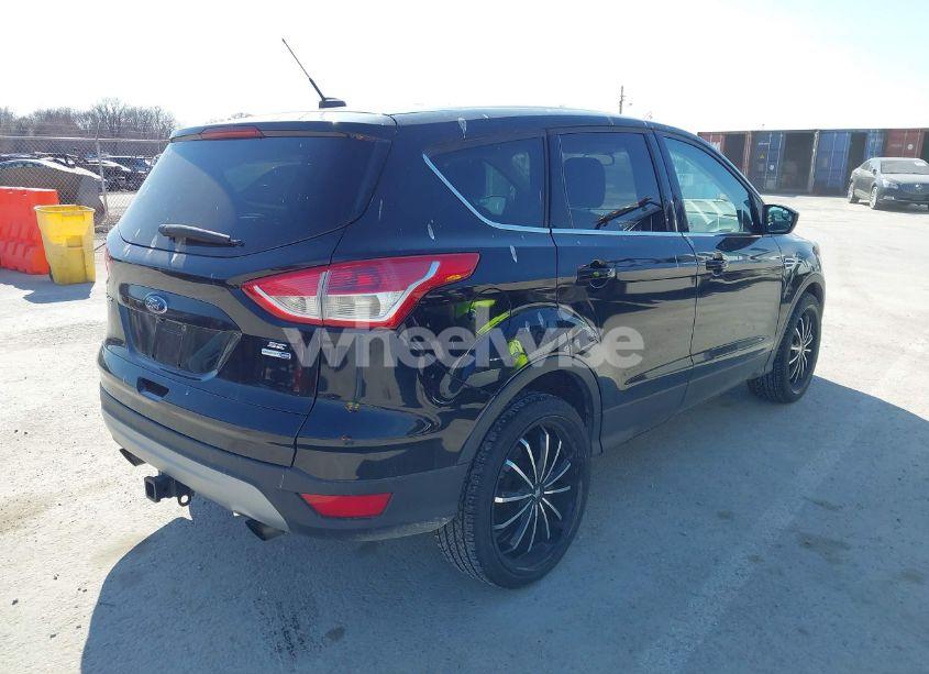 Photo 4 of 2016 Ford Escape SE (VIN 1FMCU9GX8GUB61980)