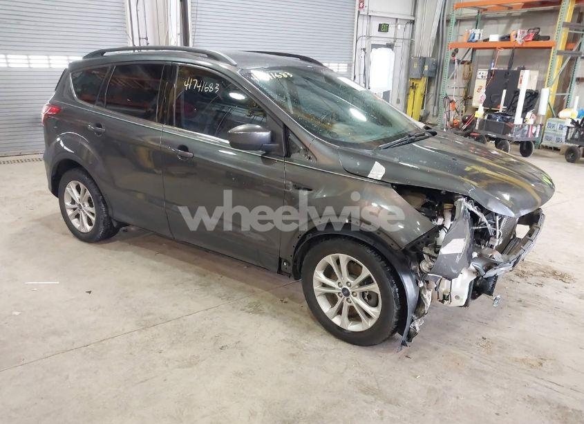 2016 Ford Escape SE (VIN 1FMCU9GX8GUB75278) main photo