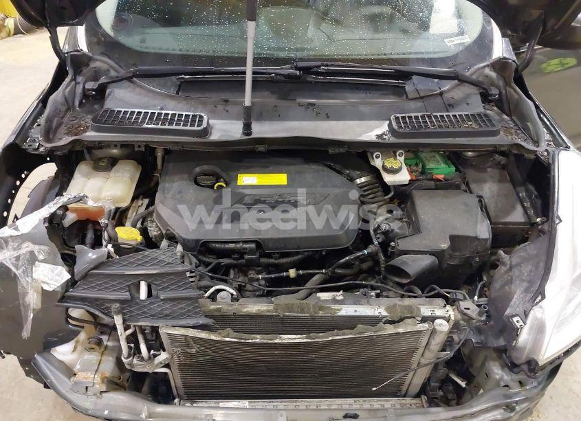 Photo 10 of 2016 Ford Escape SE (VIN 1FMCU9GX8GUB75278)