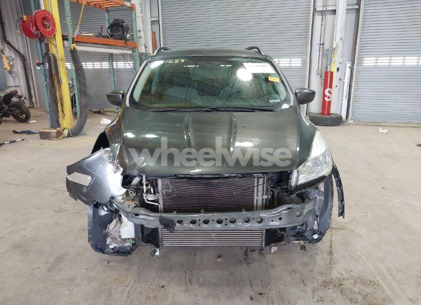 Photo 13 of 2016 Ford Escape SE (VIN 1FMCU9GX8GUB75278)