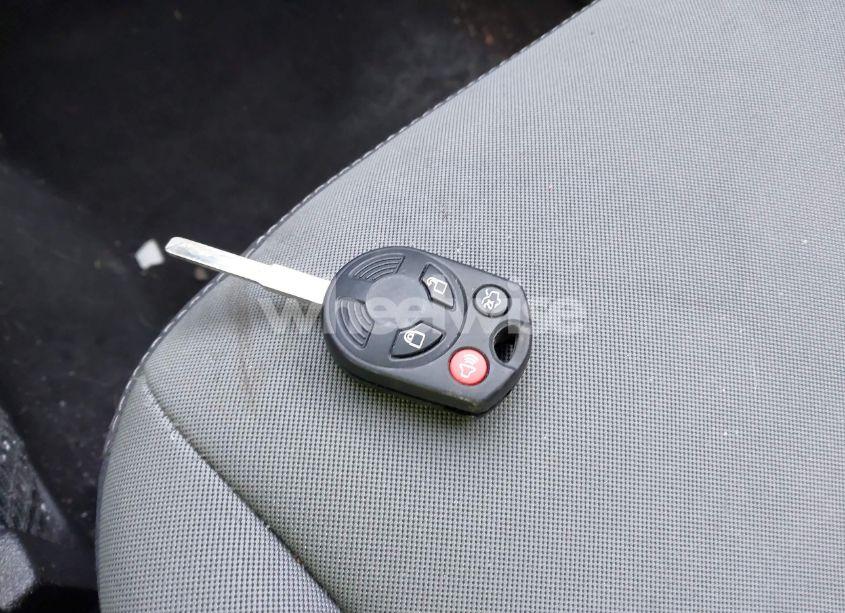 Photo 11 of 2016 Ford Escape SE (VIN 1FMCU9GX8GUB90704)