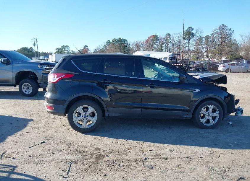 Photo 13 of 2016 Ford Escape SE (VIN 1FMCU9GX8GUC52098)