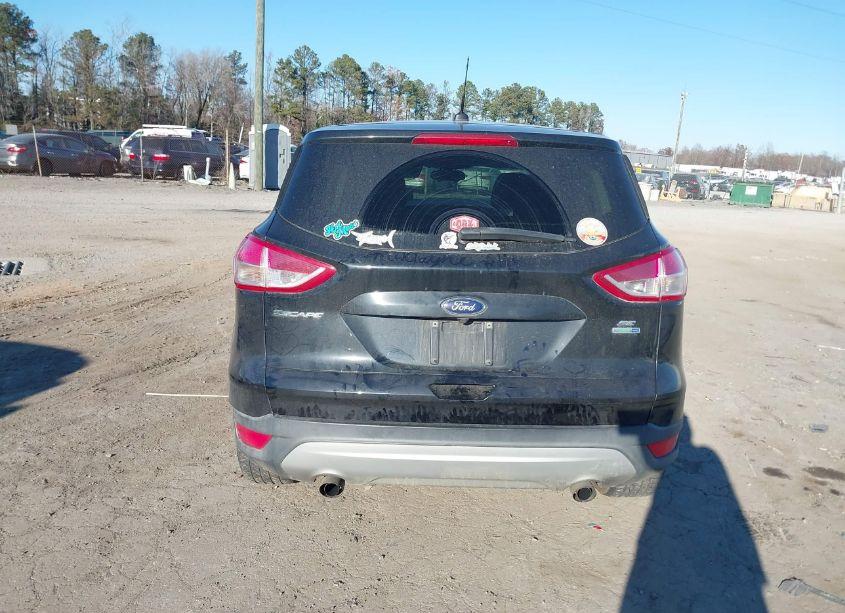 Photo 16 of 2016 Ford Escape SE (VIN 1FMCU9GX8GUC52098)