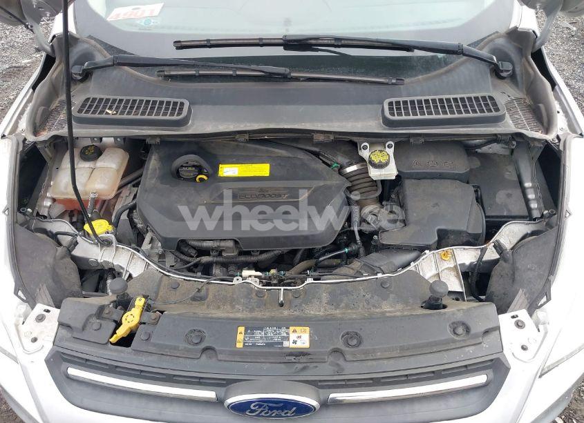 Photo 10 of 2016 Ford Escape SE (VIN 1FMCU9GX8GUC89281)