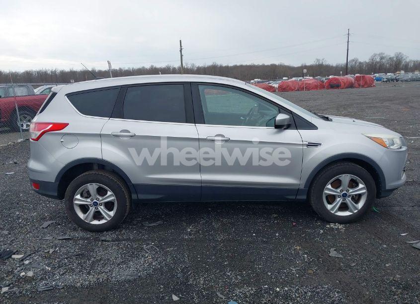 Photo 13 of 2016 Ford Escape SE (VIN 1FMCU9GX8GUC89281)