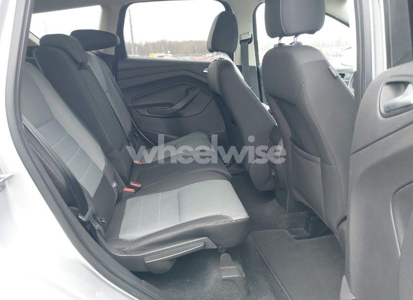 Photo 8 of 2016 Ford Escape SE (VIN 1FMCU9GX8GUC89281)