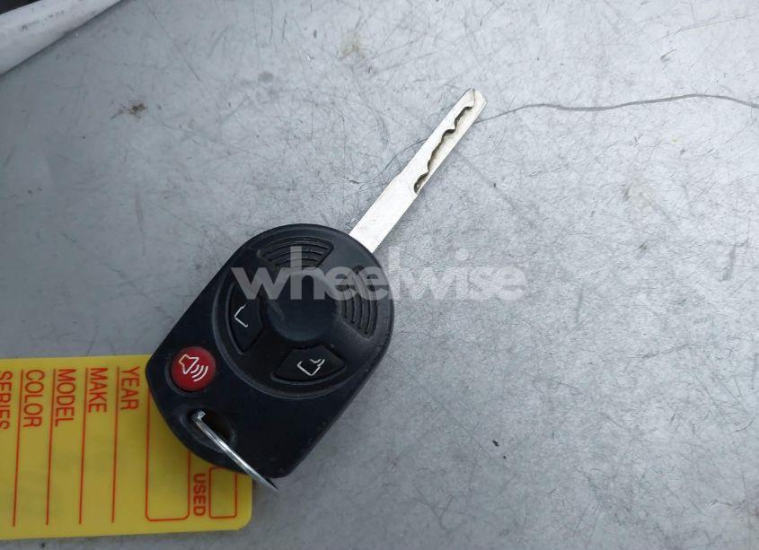 Photo 11 of 2016 Ford Escape SE (VIN 1FMCU9GX8GUC89331)