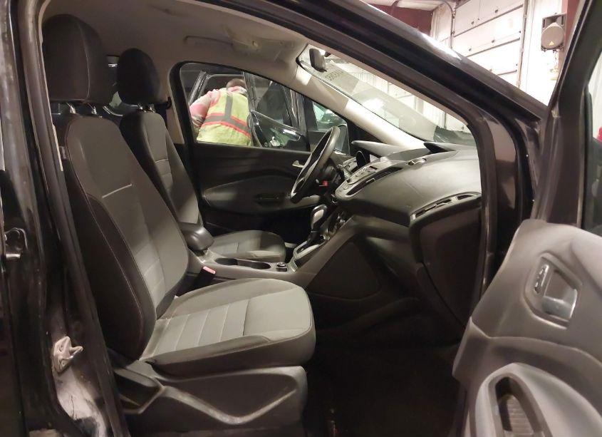 Photo 5 of 2013 Ford Escape SE (VIN 1FMCU9GX9DUA03790)