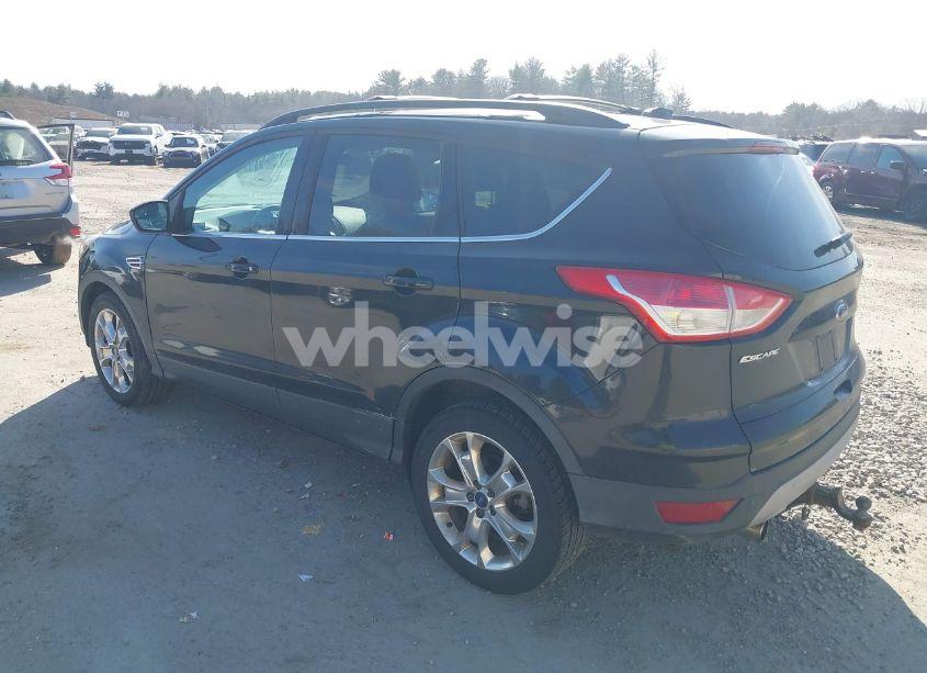 Photo 3 of 2013 Ford Escape SE (VIN 1FMCU9GX9DUA15888)