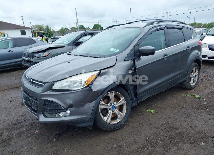 Photo 2 of 2013 Ford Escape SE (VIN 1FMCU9GX9DUA57901)