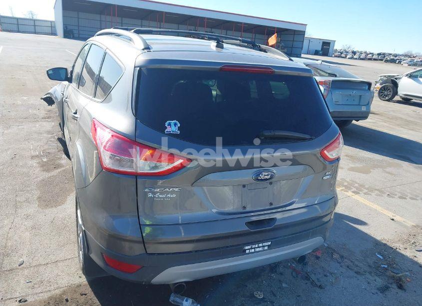 Photo 16 of 2013 Ford Escape SE (VIN 1FMCU9GX9DUB63989)