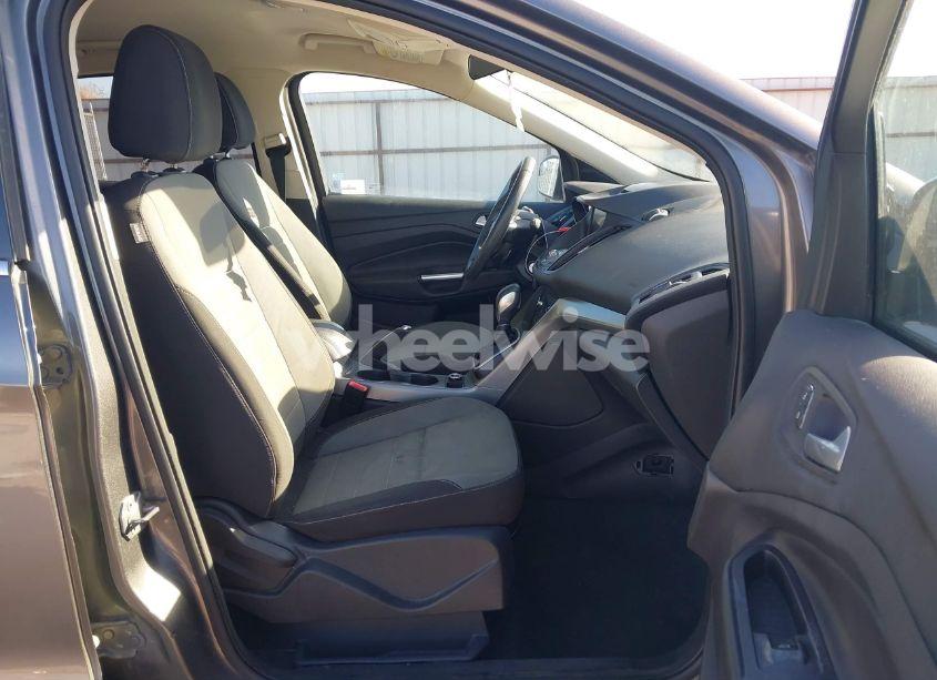 Photo 5 of 2013 Ford Escape SE (VIN 1FMCU9GX9DUB63989)