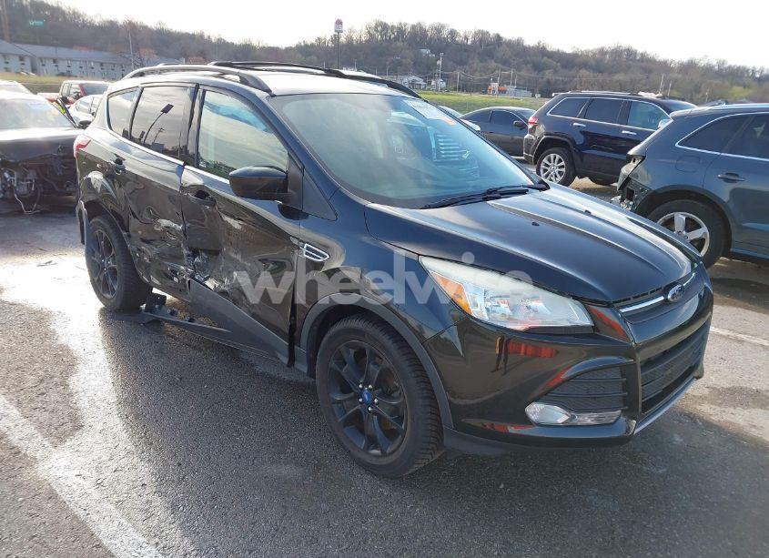2013 Ford Escape SE (VIN 1FMCU9GX9DUB92246) main photo