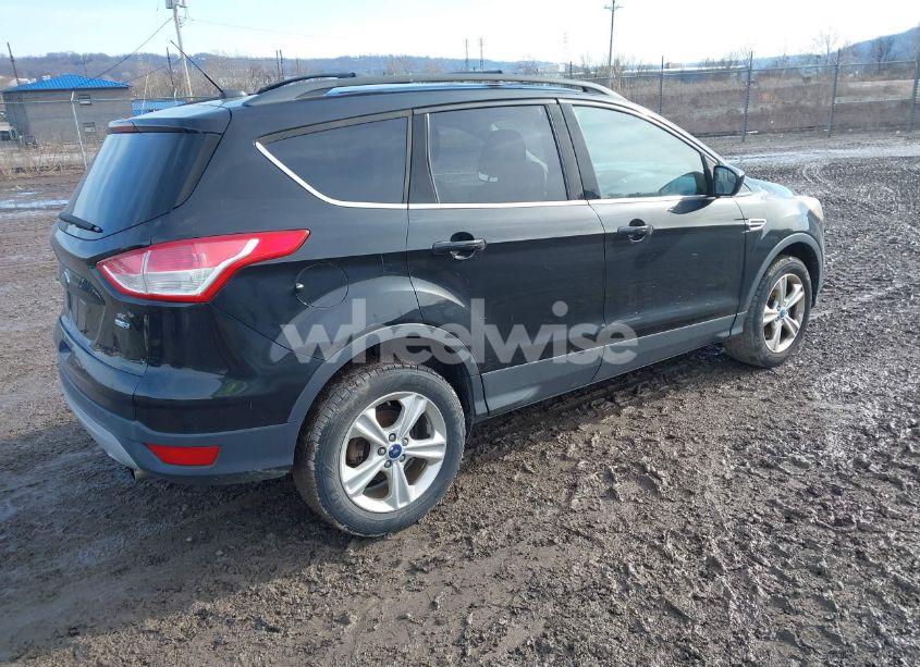 Photo 4 of 2013 Ford Escape SE (VIN 1FMCU9GX9DUB92571)