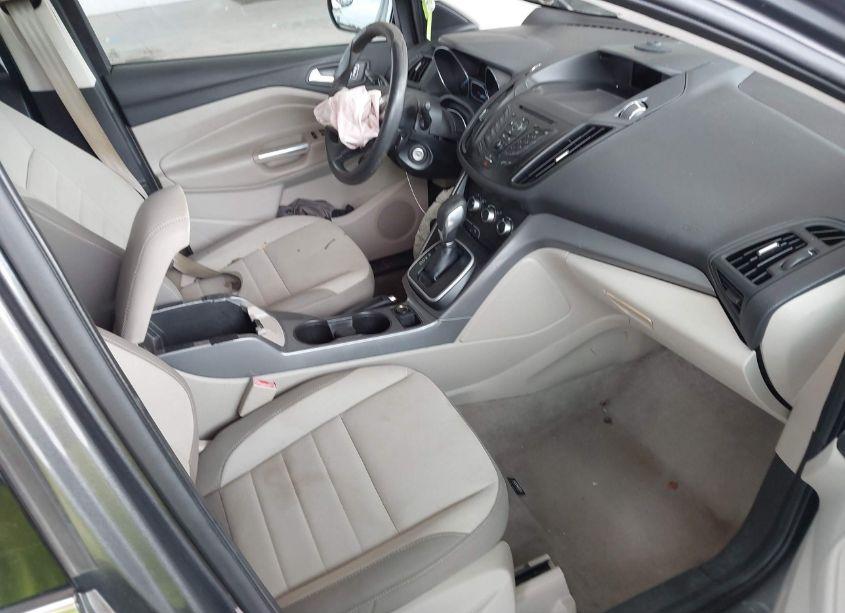 Photo 5 of 2013 Ford Escape SE (VIN 1FMCU9GX9DUD62072)